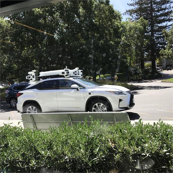 apple s self driving car accident during test drive