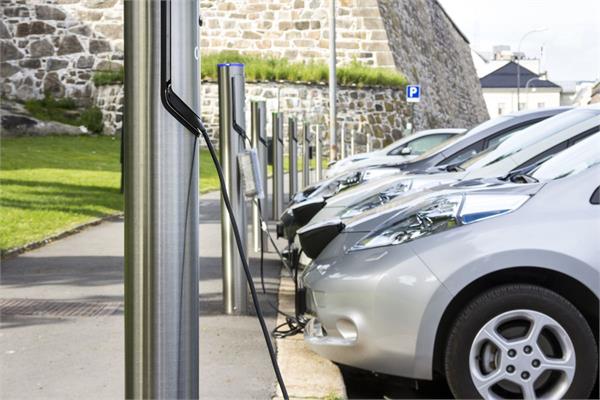 pmo wants the focus to be on lithium ion batteries
