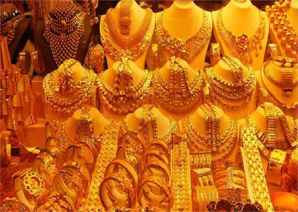 gold and silver prices jumped 200 rupees  gold shine at 200