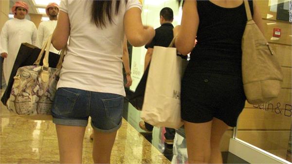 dubai dressing inappropriately