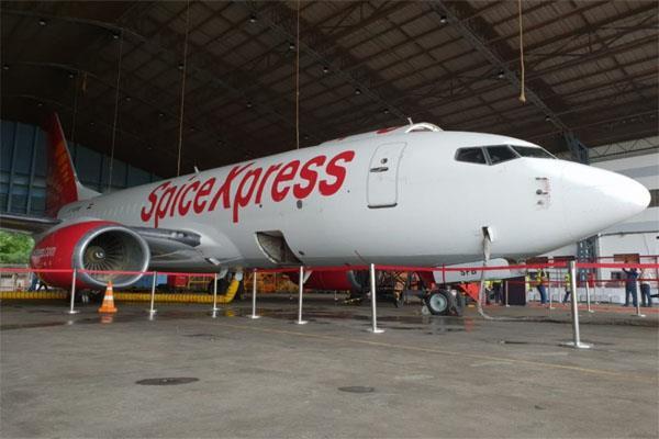 first airline company to launch spicejet cargo aircraft