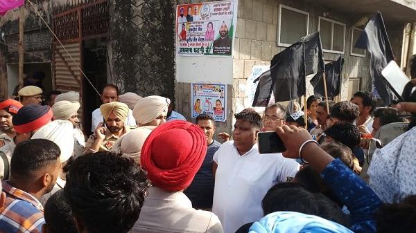 congress leader chaudhary vikramjit election campaign opposed