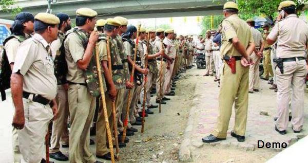 gurdaspur 400 policemen  problem