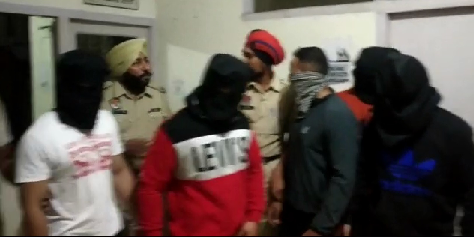ਬਰਥਡੇਅ ਪਾਰਟੀ ''ਚ ਹਵਾਈ ਫਾਇਰ ਕਰਨ ਵਾਲੇ 6 ਨੌਜਵਾਨ ਗ੍ਰਿਫਤਾਰ