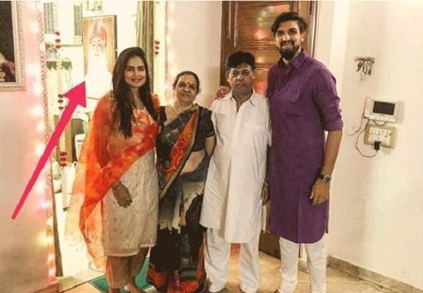ishant sharma home photo posted on   asaram    troll on twitter