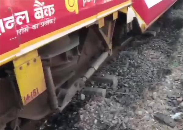 two coaches of lucknow anand vihar double decker train derailed
