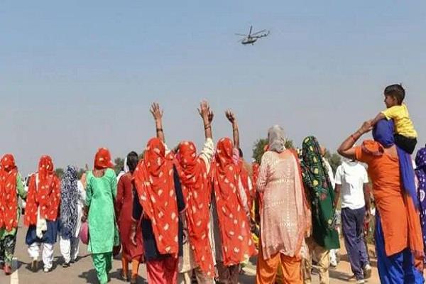 haryana craze helicopters more than leaders in rural area