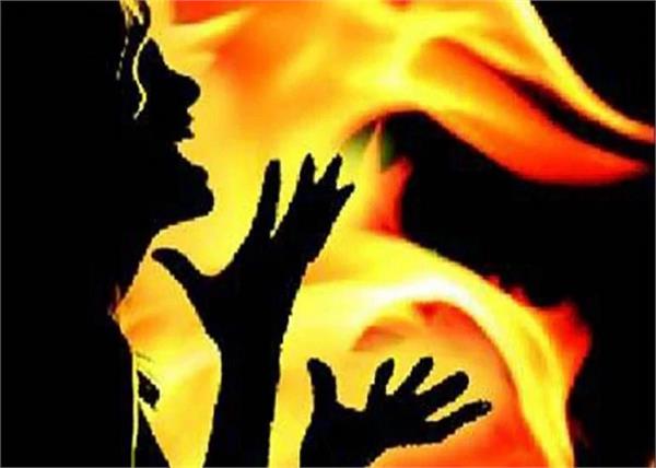 the girl set herself on fire