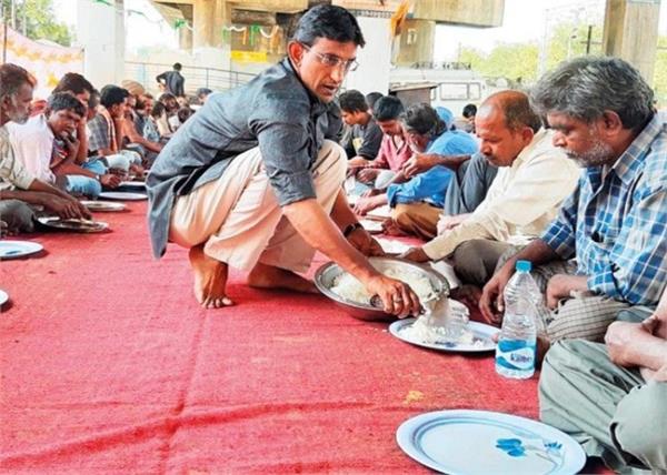 azhar maqsusi man hyderabad feed people