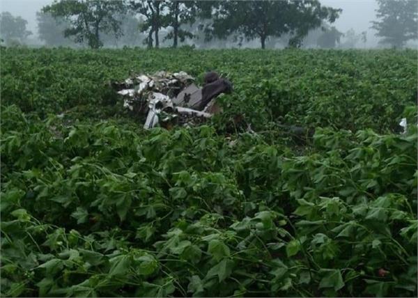 telangana trainer plane crash 2 pilots dead