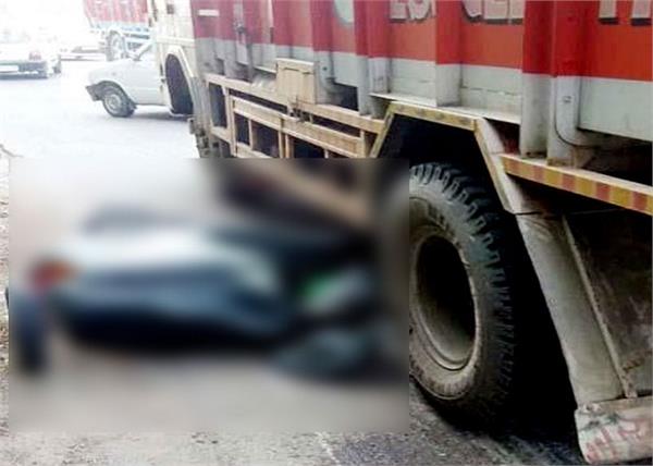 woman doctor died after two wheeler