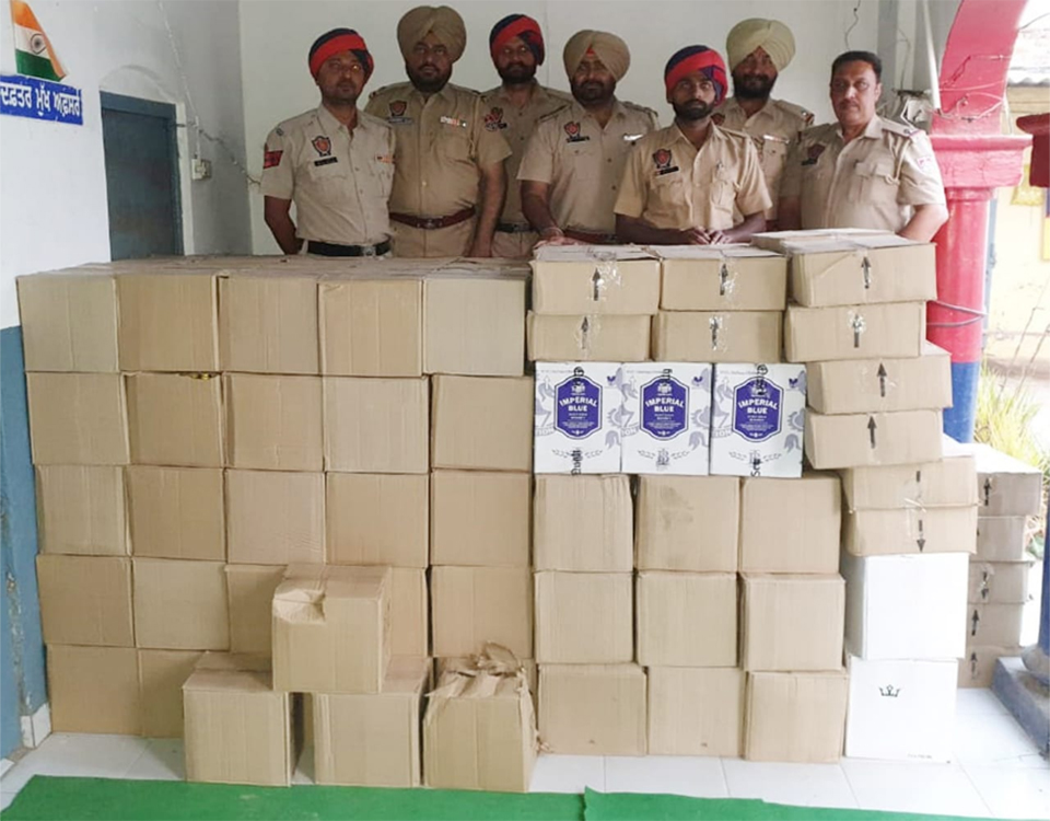 ਮਹਿਲਾ ਕਾਂਗਰਸੀ ਆਗੂ ਦੇ ਪਤੀ ਖਿਲਾਫ਼ ਨਜਾਇਜ਼ ਸ਼ਰਾਬ ਦਾ ਮਾਮਲਾ ਦਰਜ