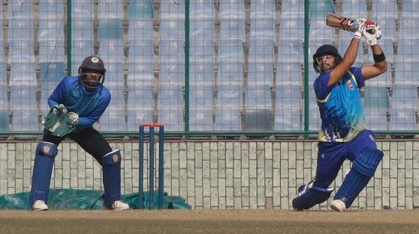 vijay hazare  delhi beat gujarat in semifinal by 6 wickets