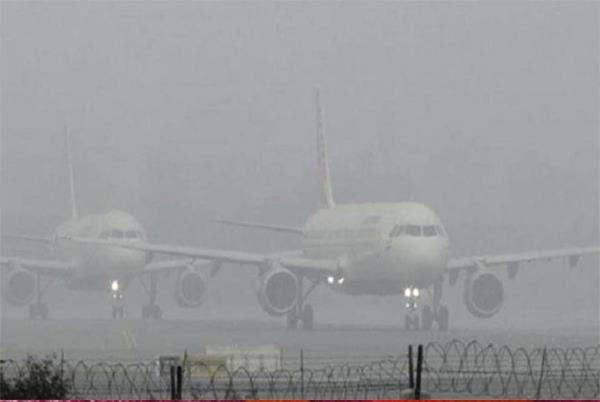 pollution air travel flight divert delhi airport