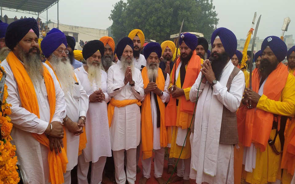 ਅੰਤਰਰਾਸ਼ਟਰੀ ਨਗਰ ਕੀਰਤਨ ਬਾਬਾ ਬਕਾਲਾ ਸਾਹਿਬ ਤੋਂ ਜਲੰਧਰ ਲਈ ਰਵਾਨਾ
