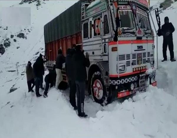 rohtang pass officially closed tourist for six months