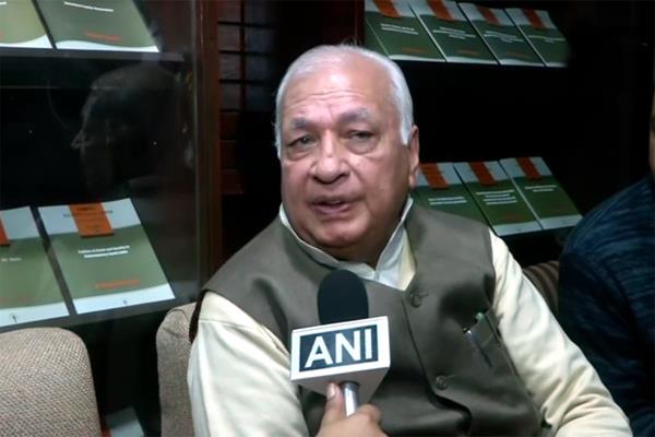 kerala governor arif mohammad khan support caa