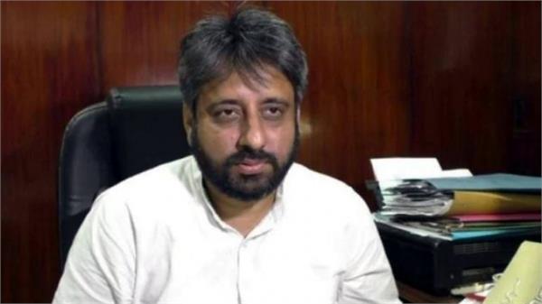 delhi waqf board announces rs 5 50 lakh each to kin of those dead in caa clashes