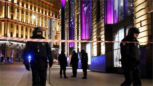 firing near a security service office in moscow media reports
