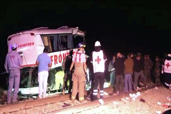 mexico city  bus accident