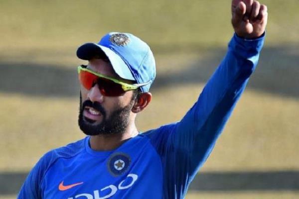 dinesh karthik  karun nair