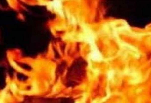 russia gas fire kills two people