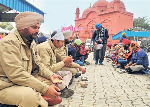 fatehgarh sahib mosque pilgrims