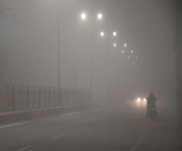 freezing temperature rises to 03 degree in hisar in haryana