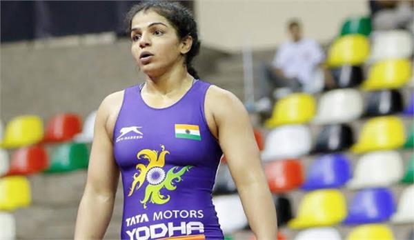 the indian wrestlers  led by sakshi  won four golds