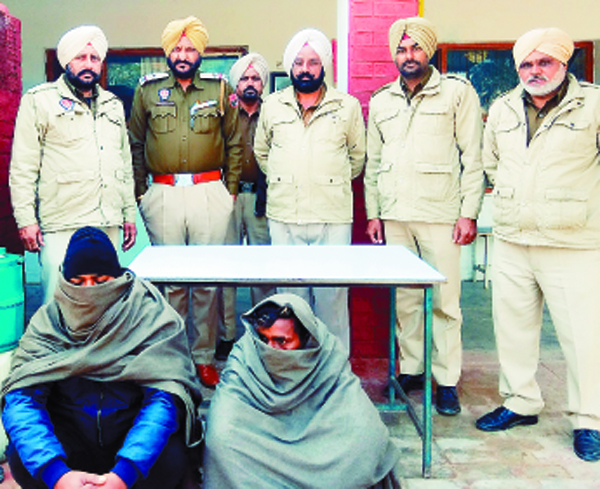 5 ਕਿਲੋ ਭੁੱਕੀ ਸਣੇ 2 ਕਾਬੂ