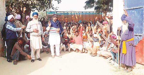 due to lack of arrest of accused  villagers surrounded