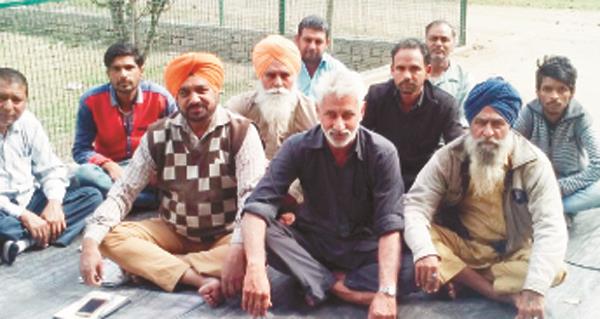 baba farid passenger tampu union  s protest continues
