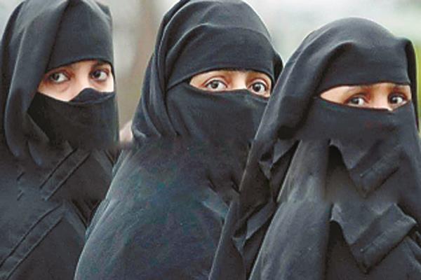 three divorce    all the political parties look at the muslim vote