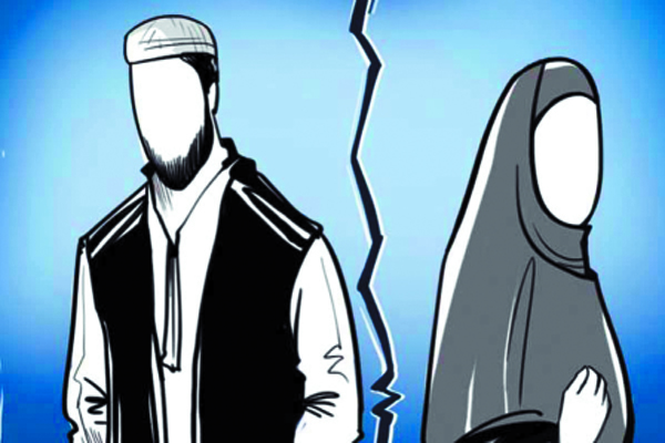 ਸਾਰੀਆਂ ਰਵਾਇਤਾਂ ਦੇ ਕੋੜੇ ਔਰਤਾਂ ਦੀ ਪਿੱਠ ’ਤੇ ਹੀ ਕਿਉਂ ਪੈਣ