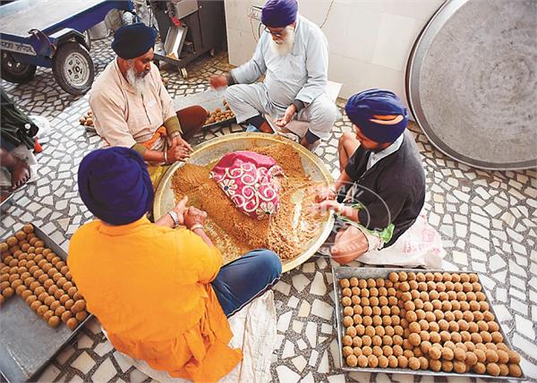 sri patna sahib sri guru gobind singh ji pinni prasad plastic polythene