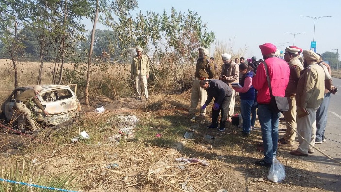 ਮੋਹਾਲੀ : ਪਿੰਡ ਸੰਭਾਲਕੀ ''ਚੋਂ ਵਿਅਕਤੀ ਦੀ ਸੜੀ ਹੋਈ ਲਾਸ਼ ਬਰਾਮਦ