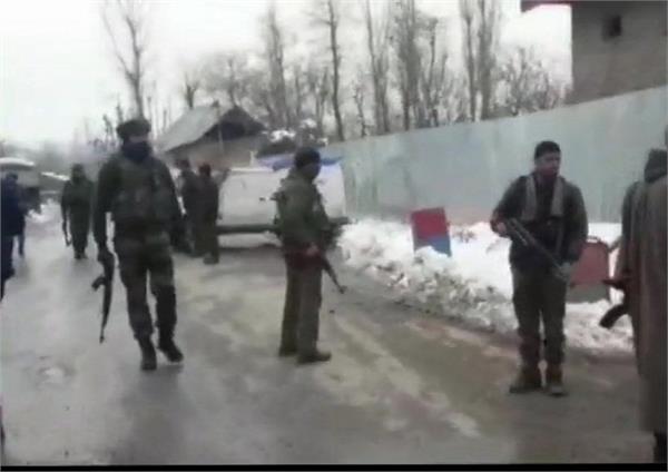 gernade attack on police station in kulgam