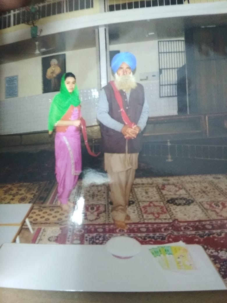 23 ਸਾਲਾ ਨੌਜਵਾਨ ਕੁੜੀ ਦਾ 65 ਸਾਲਾ ਬਜ਼ੁਰਗ ਬਾਬੇ ਨਾਲ ਵਿਆਹ