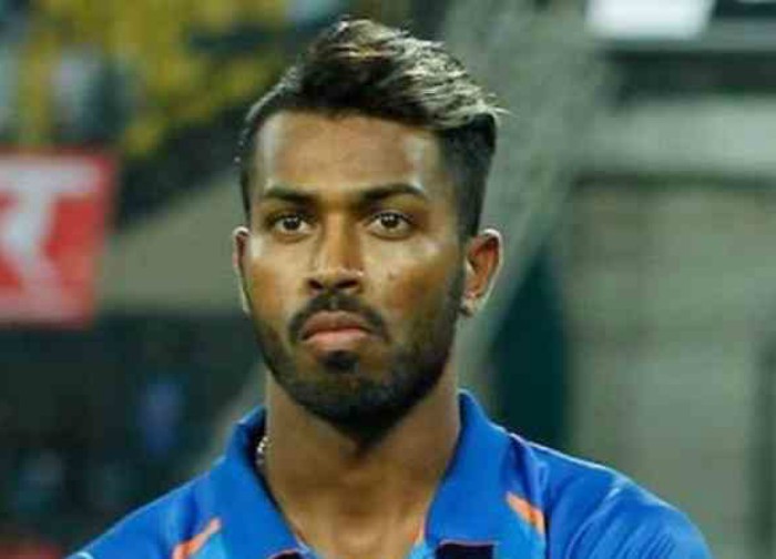 ਮਹਿਲਾਵਾਂ 'ਤੇ ਅਸ਼ਲੀਲ ਟਿੱਪਣੀ 'ਚ ਫਸੇ ਪੰਡਯਾ ਨੇ BCCI ਦੇ ਨੋਟਿਸ ਦਾ ਦਿੱਤਾ ਜਵਾਬ