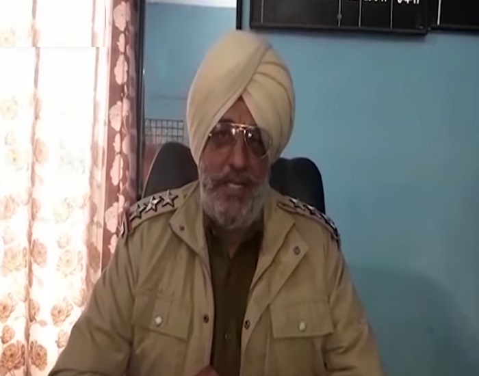 ਬੀ.ਐੱਸ.ਐੱਫ. ਮਹਿਲਾ ਕਾਂਸਟੇਬਲ ਨੇ ਪੁਲਸ ਮੁਲਾਜ਼ਮ ਨੂੰ ਜੜ੍ਹਿਆ ਥੱਪੜ