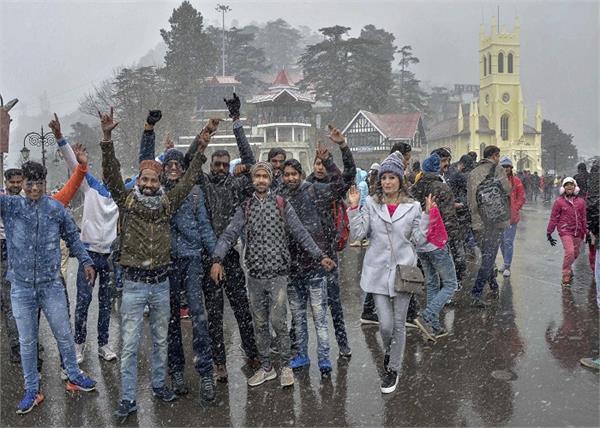 heavy snowfall in manali and dalhousie