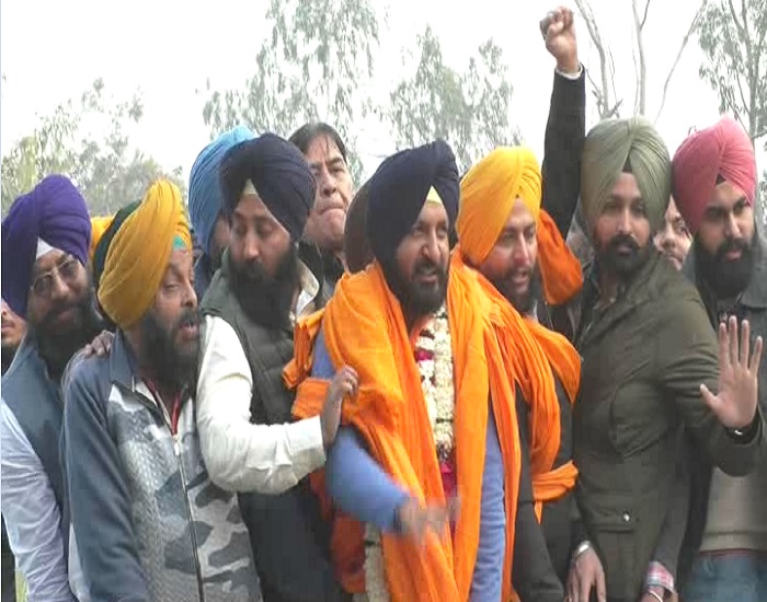 ਰਾਜੀਵ ਗਾਂਧੀ ਦੇ ਬੁੱਤ ''ਤੇ ਕਾਲਖ ਮਲਣ ਵਾਲੇ ਗੋਸ਼ਾ ਤੇ ਦੁੱਗਰੀ ਜੇਲ ''ਚੋਂ ਰਿਹਾਅ