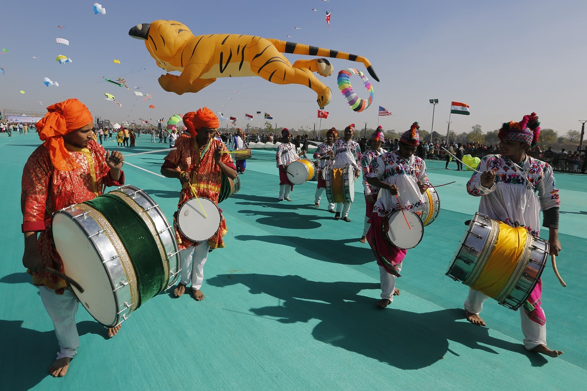 ਅੰਤਰਰਾਸ਼ਟਰੀ ਪਤੰਗ ਉਤਸਵ ਦੌਰਾਨ ਮੁੱਖ ਮੰਤਰੀ ਨੇ ਲੜਾਏ ਪੇਚੇ