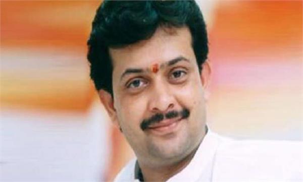 allies were giving drug to bhayyuji maharaj