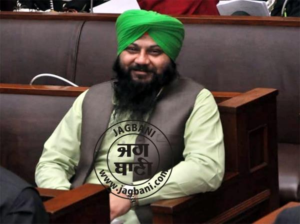 first sikh becomes parliamentary secretary in pakistan