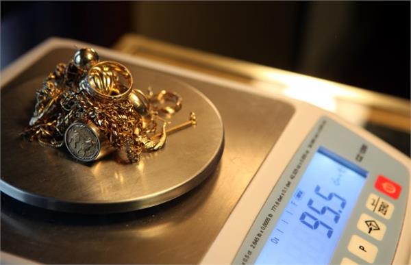 stopping the money for the purchase of jewelery saving money installments