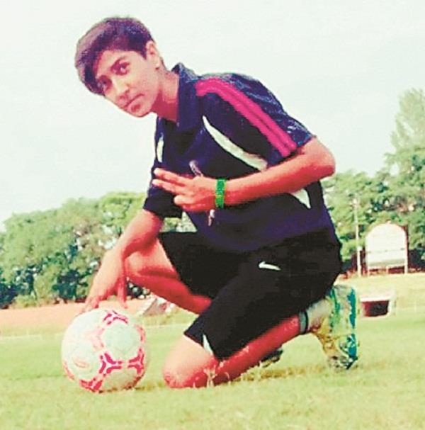 the first woman football coach of the valley  nadia eyesight