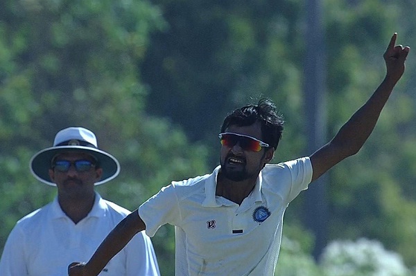 ਭਾਰਤ-ਏ ਨੇ ਇੰਗਲੈਂਡ ਲਾਇਨਜ਼ ਨੂੰ ਦਿੱਤੀ ਫਾਲੋਆਨ ਦੀ ਸ਼ਰਮਿੰਦਗੀ