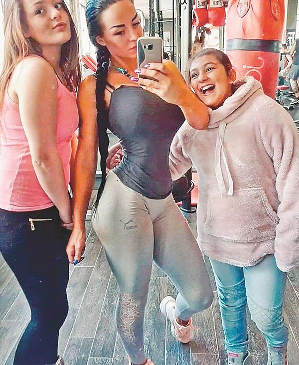 3 mother  s mother  s 25 inch hinge  credit given to children