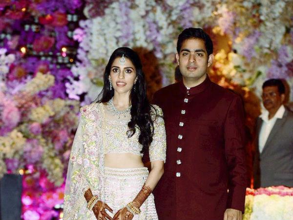 mukesh neeta ambani fixed son akash ambani wedding